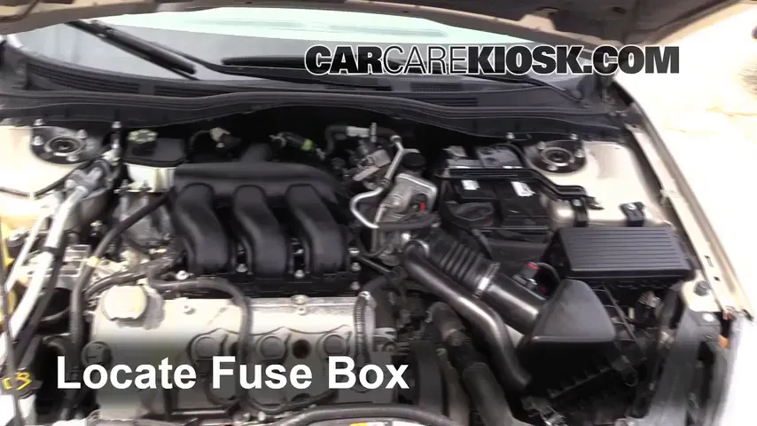 2006 Mercury Milan Premier 3.0L V6 Fuse (Engine) Check